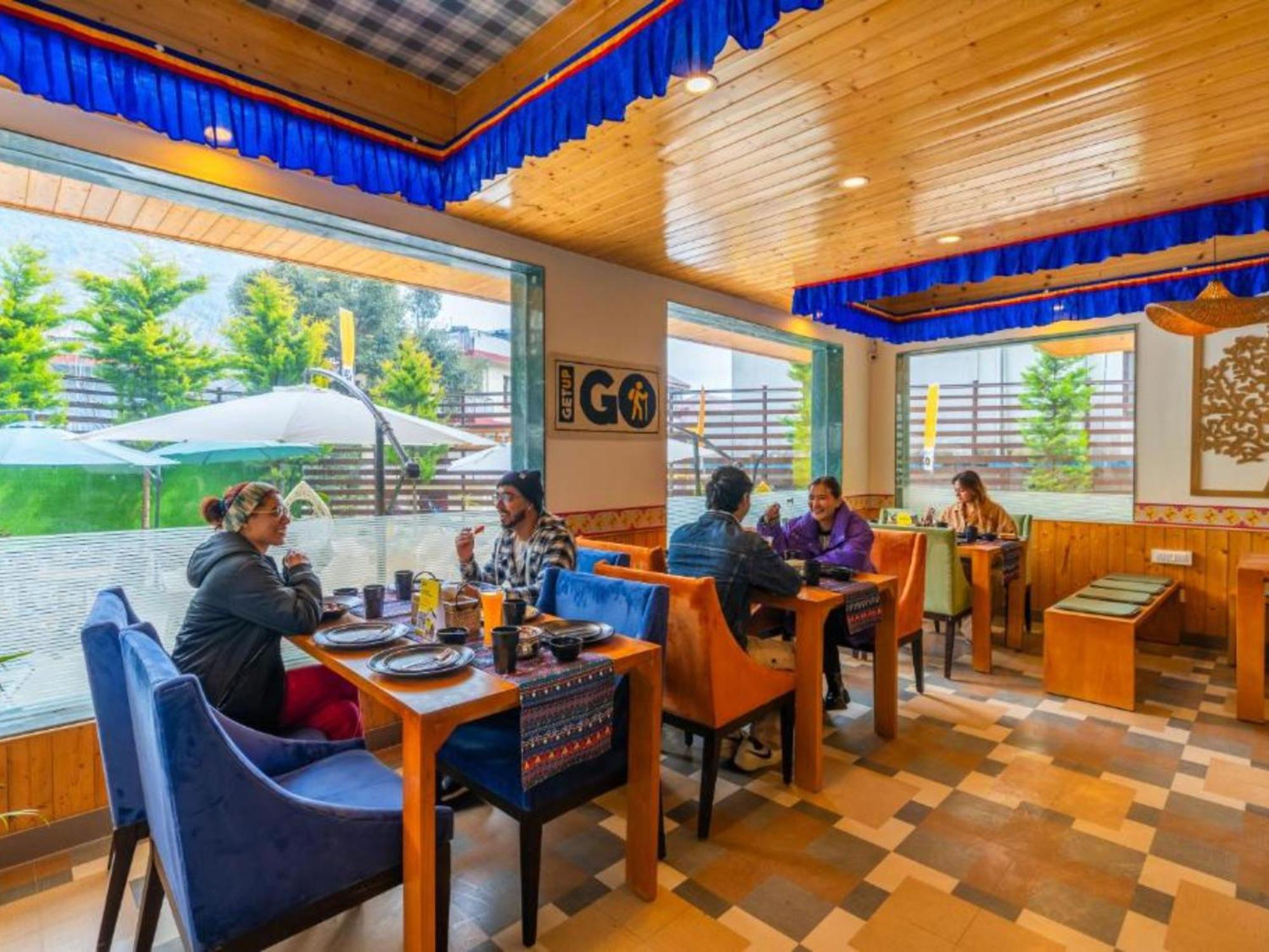 The Hosteller Mcleodganj, Bhagsu Мак-Леод-Гейндж Экстерьер фото